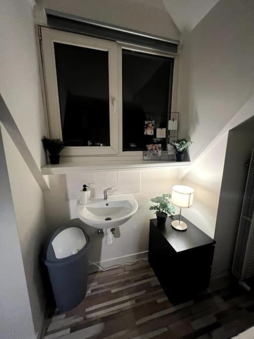 Room 404 - Eindhoven - By T&S. Ngoại thất bức ảnh